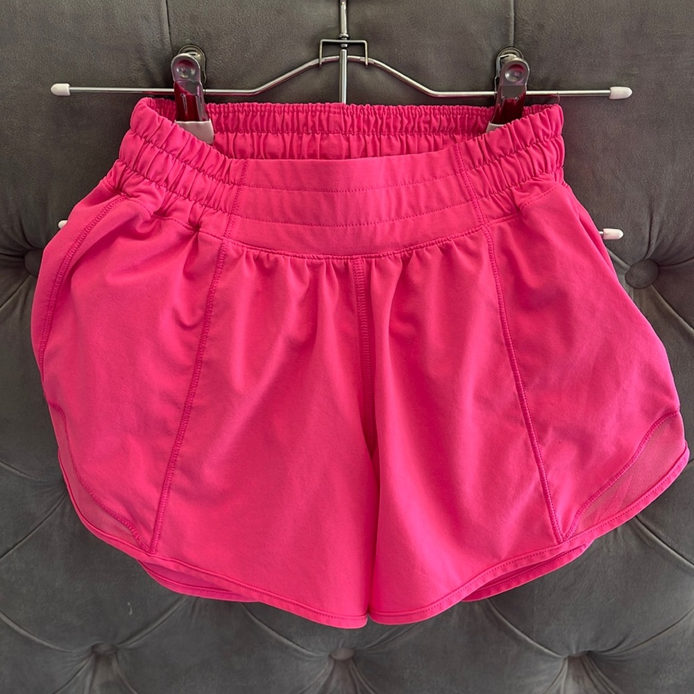 Lululemon size 2 hotty hot pink shorts!!